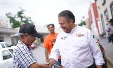 Lenin Pérez recorre Parras de la Fuente