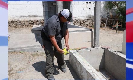 Realizan labores de limpieza en cementerios de la ciudad