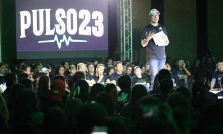 Cierra Manolo con fuerza foros juveniles Pulso 23
