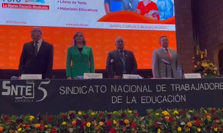 Maestros desarrollan foro de preparación para nuevo esquema llamado Nueva Escuela Mexicana