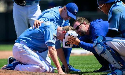 Video: El brutal pelotazo que recibió un pitcher en Grandes Ligas