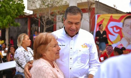 Ricardo Mejía impulsará programas para mujeres