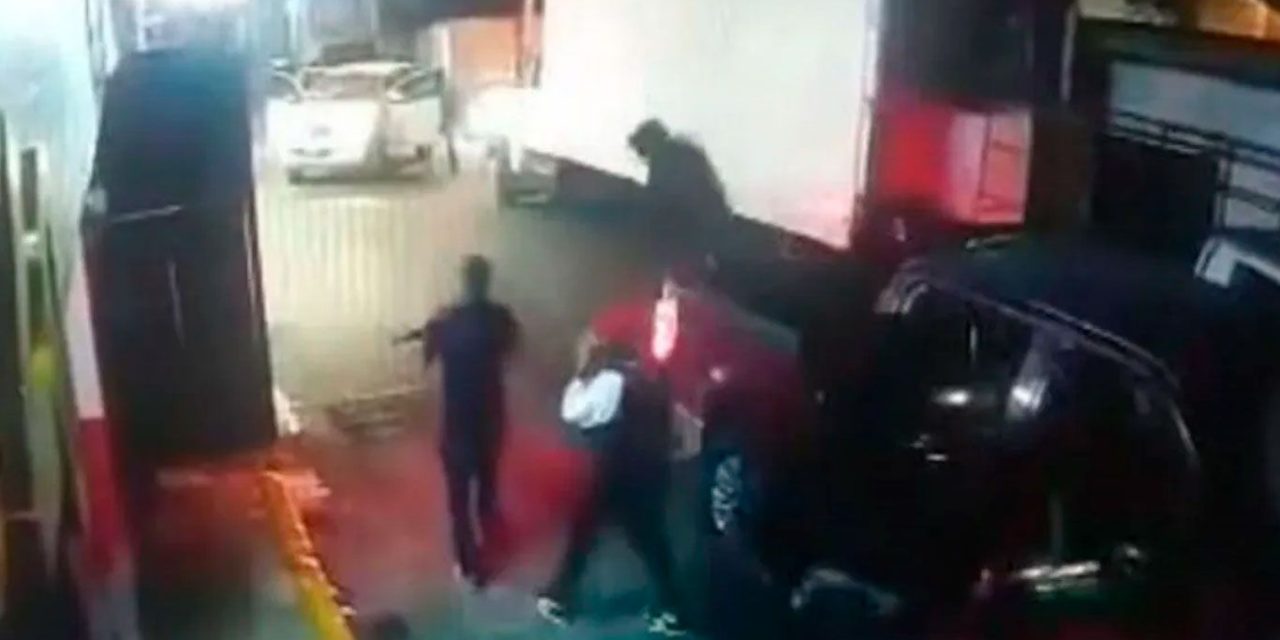 Graban secuestro de 5 personas en Puebla
