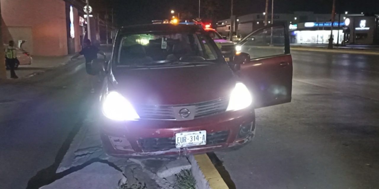 Trabajadores terminaron accidentados luego de que auto les pegara y huyera sobre Nazario