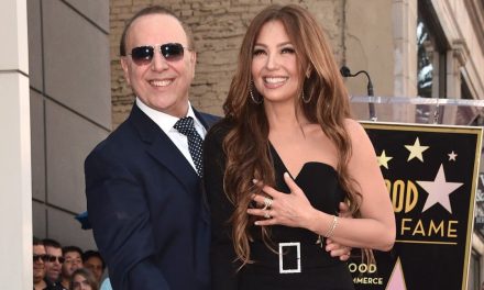 Reaparece Thalía junto a Tommy Mottola tras rumores de separación