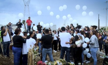 Saltillo: Con sentido tributo despiden a Ximena Guadalupe familiares, compañeros y amigos