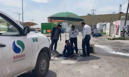 Realizan mantenimiento a red de agua en Monclova