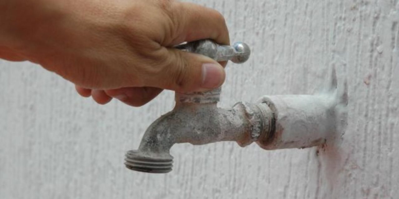 Comercios se quedan sin agua en Monclova