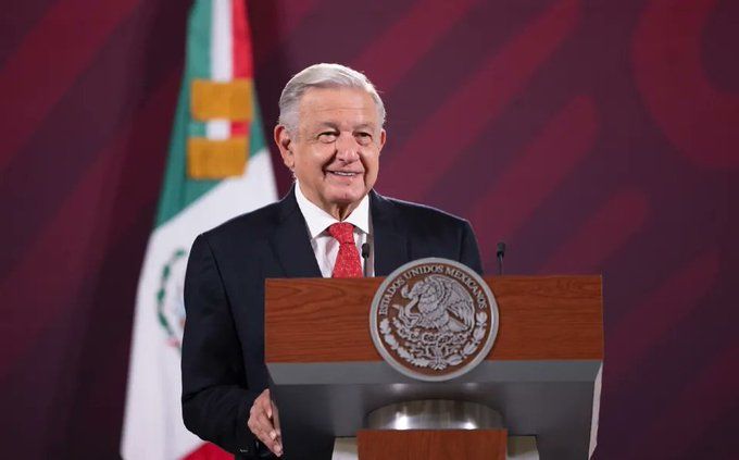 AMLO minimiza las muertes por ola de calor en México