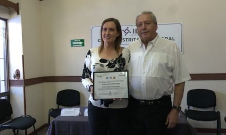 Recibe Beatriz Fraustro constancia de mayoría como diputada local electa