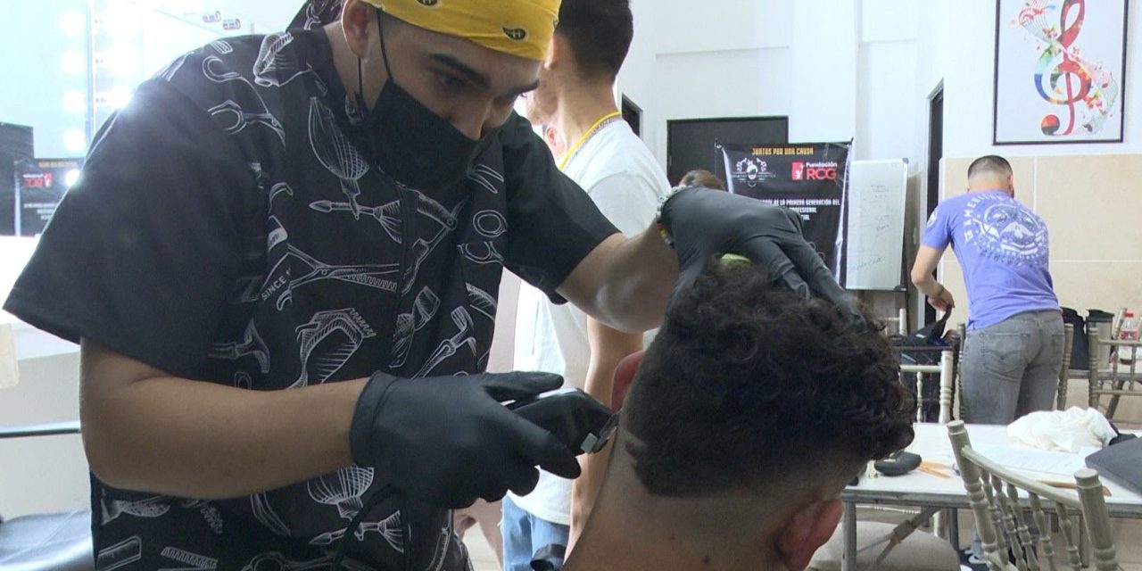 Curso de barbería es un éxito en Saltillo