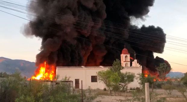 Saltillo: Incendio en recicladora moviliza a bomberos