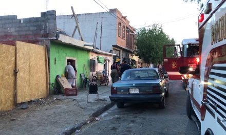 Saltillo: Incendio en casa habitación alertó a vecinos de la colonia Centenario