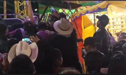 Video: Joven queda atrapada de la rueda de la fortuna en Chiapas con su cabello