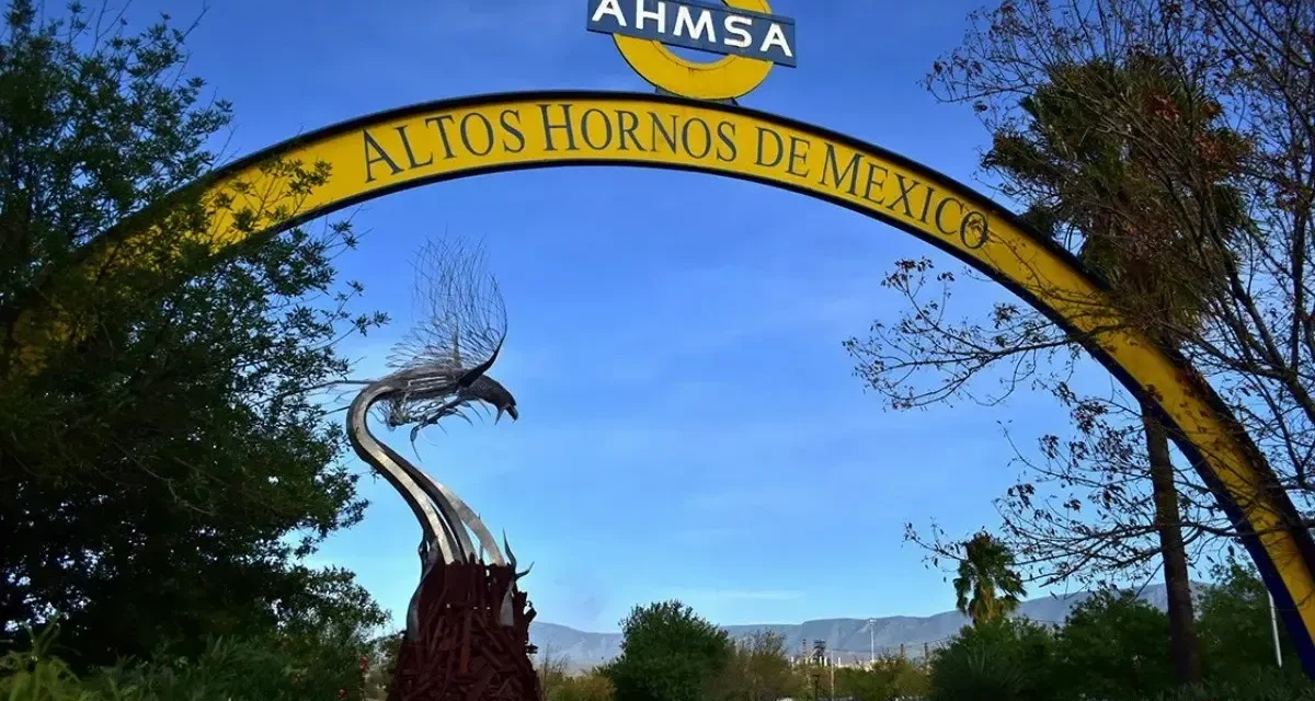 Autoridades embargan a exdirectivo de AHMSA