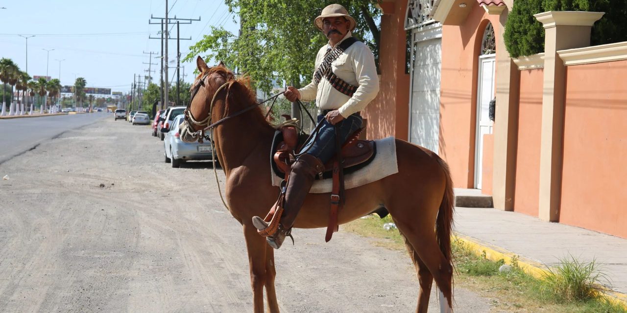 Cabalga 700 kilómetros en homenaje a Villa