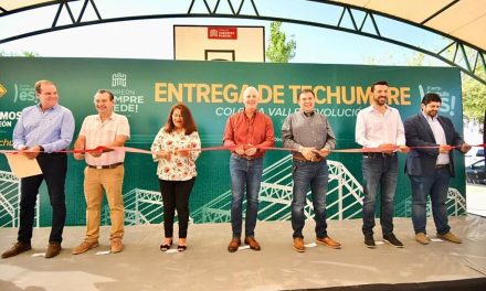 Entrega Gobierno de Torreón techumbre