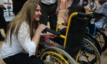 Brinda DIF Coahuila casi dos millones de terapias