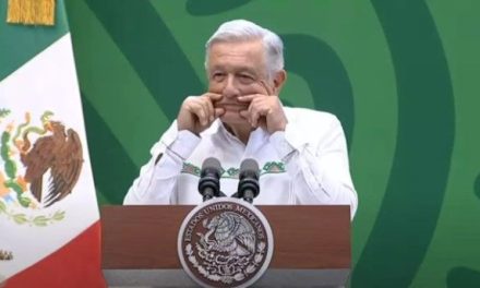 AMLO acusa que ‘lo quieren silenciar’ tras orden del INE de emitir expresiones contra aspirantes a la presidencia