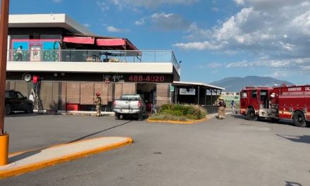 Conato de incendio en negocio en el bulevar Eulalio Gutiérrez moviliza a bomberos