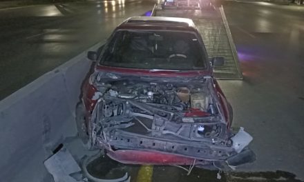 Ebrio se estrella contra el muro en Saltillo al quedarse dormido