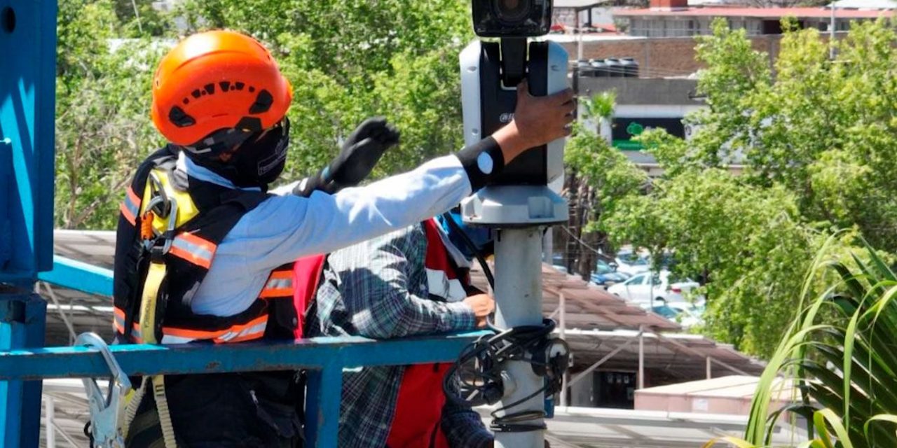 Fortalecen la seguridad en Saltillo con cámaras urbanas