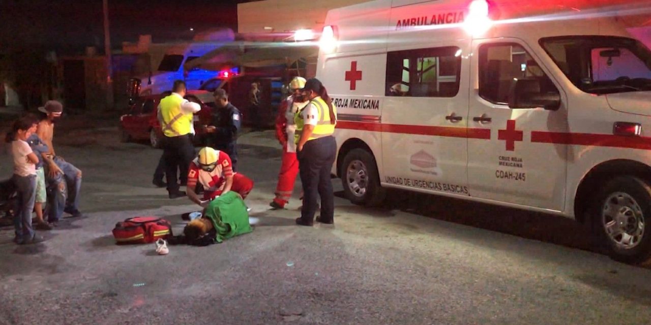 Joven derrapó su motocicleta y resultó con una fractura expuesta