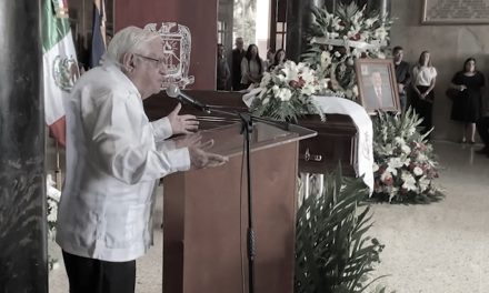 Universitarios y Ateneístas le dieron el último adiós realizan Homenaje a Miguel Ángel Rodríguez Calderón
