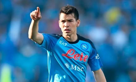 El ‘Chucky’ Lozano ya no entra en los planes del Napoli