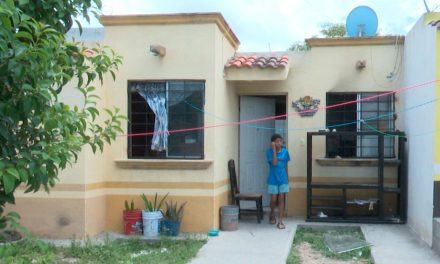 Saltillo: Pierde parte de su patrimonio; afortunadamente lograron salvar su vida