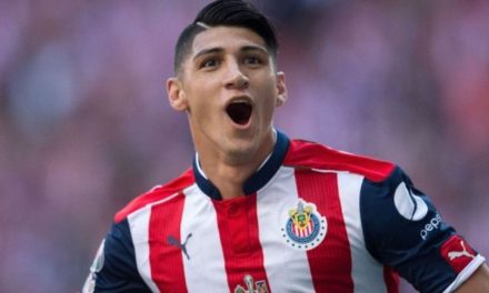Alan Pulido sería el próximo fichaje de Chivas
