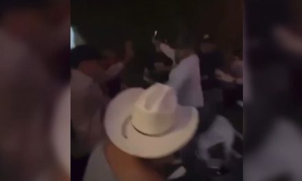 Fuerte riña se registra en un Bar de Parras de la Fuente