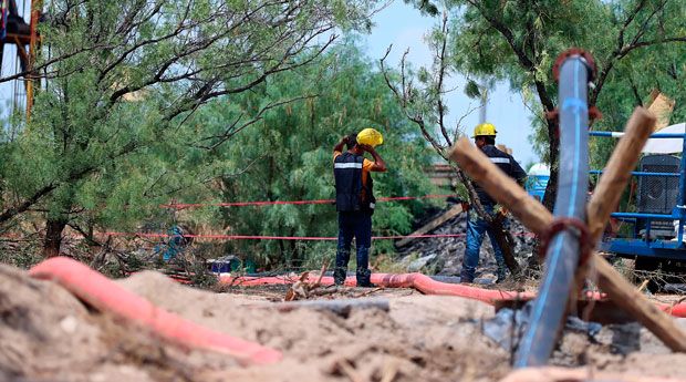 Mueren dos mineros al caer de 70 metros de altura en Sabinas