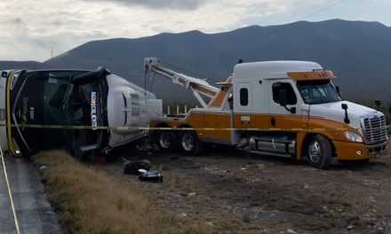 En terapia intermedia chofer de autobús del fatal accidente en Zacatecas