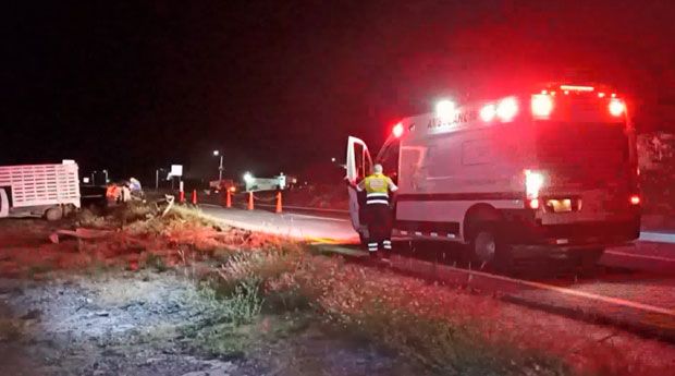 Arteaga: Tráiler lo mata y huye del lugar en el ejido Los Llanos