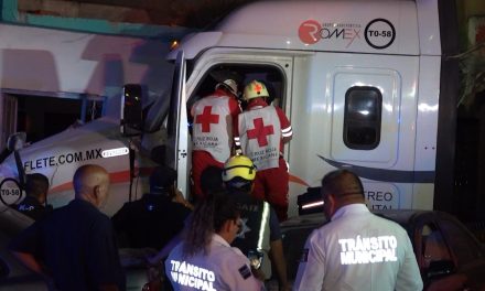 Trailero se infarta  y muere al volante en Saltillo