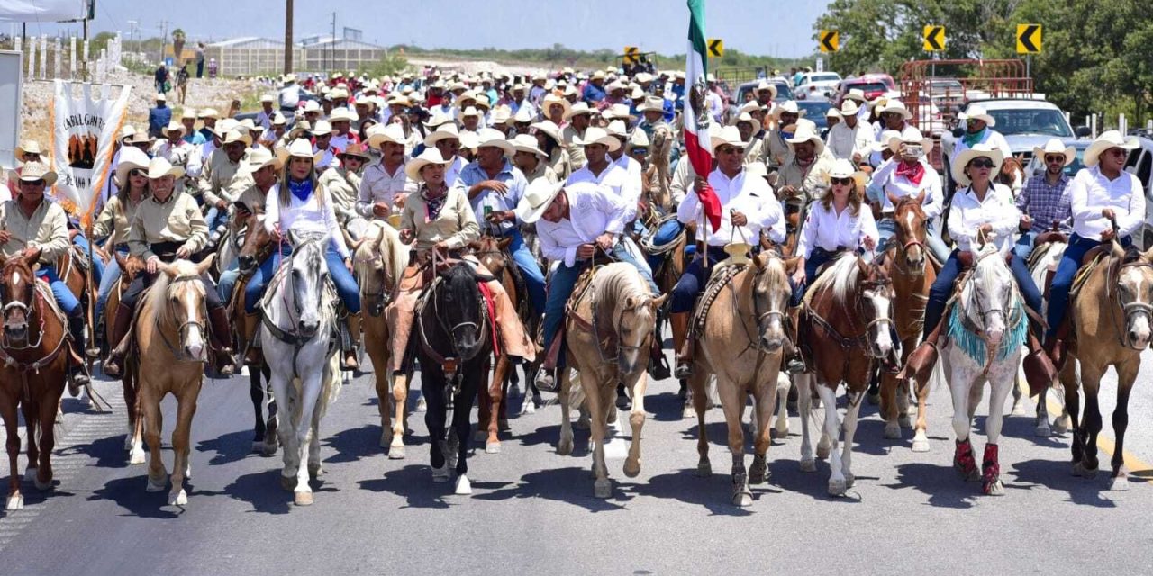 Cabalgata de Cuatro Ciénegas, un éxito
