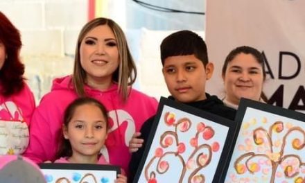 Recolecta DIF útiles escolares en Acuña