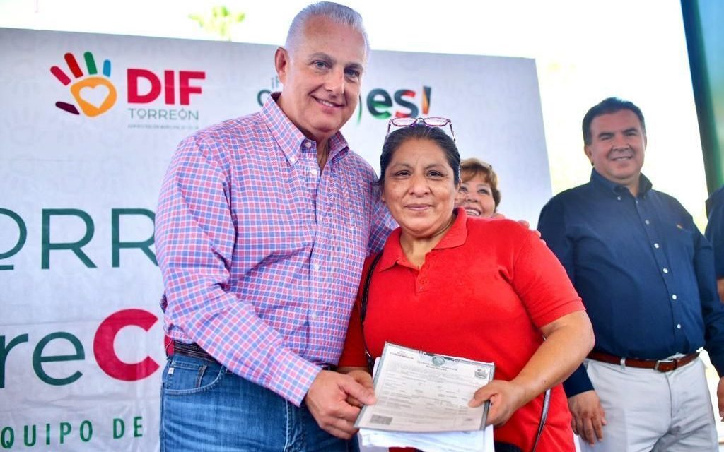Llevan brigada de servicios  a la colonia Primero de Mayo en Torreón