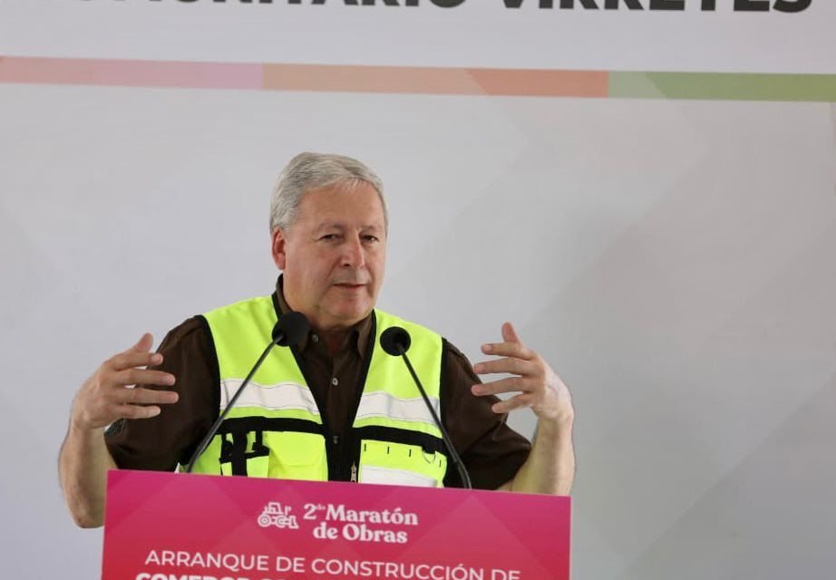 Consolida Chema Fraustro centros comunitarios
