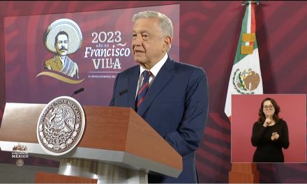 AMLO presume encuesta donde tiene el 84% de aprobación