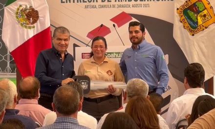 Arteaga adquiere dos ambulancias más