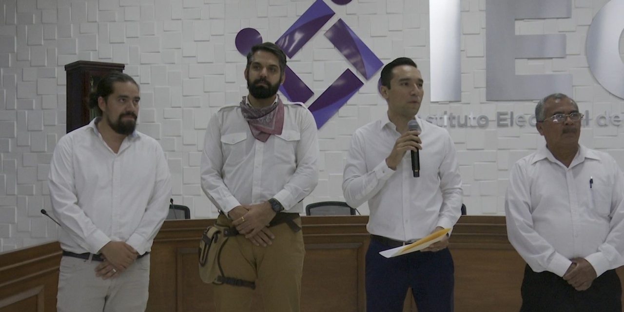 Recibe Antonio Atollini constancia como diputado local