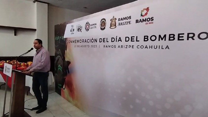 Reconoce Ramos Arizpe a los bomberos