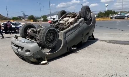 Vuelca en la Saltillo-Monterrey y termina lesionado