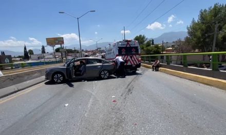 Choque por alcance en el periférico LEA deja una persona lesionada en accidente