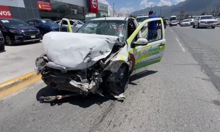 Saltillo: Retorna sin precaución y provoca accidente en periférico