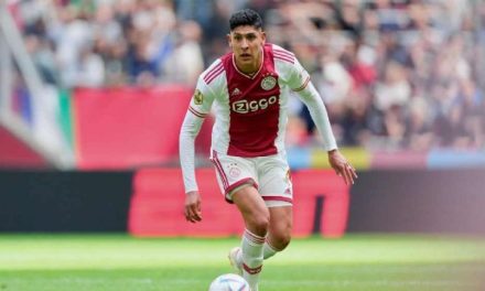 Edson Álvarez llegará al West Ham y viajará a Londres para cerrar el fichaje
