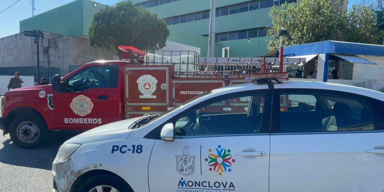 Siete personas quedan atrapadas en elevador del IMSS en Monclova
