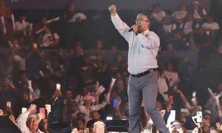 ‘Vamos a ganar’; Marcelo Ebrard cierra campaña en la Arena Ciudad de México